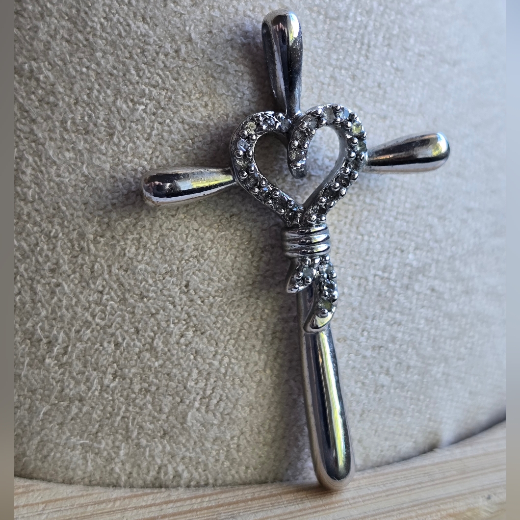 Vintage Sun 925 Sterling And Diamonds Cross Heart Pendant Religious Symbol